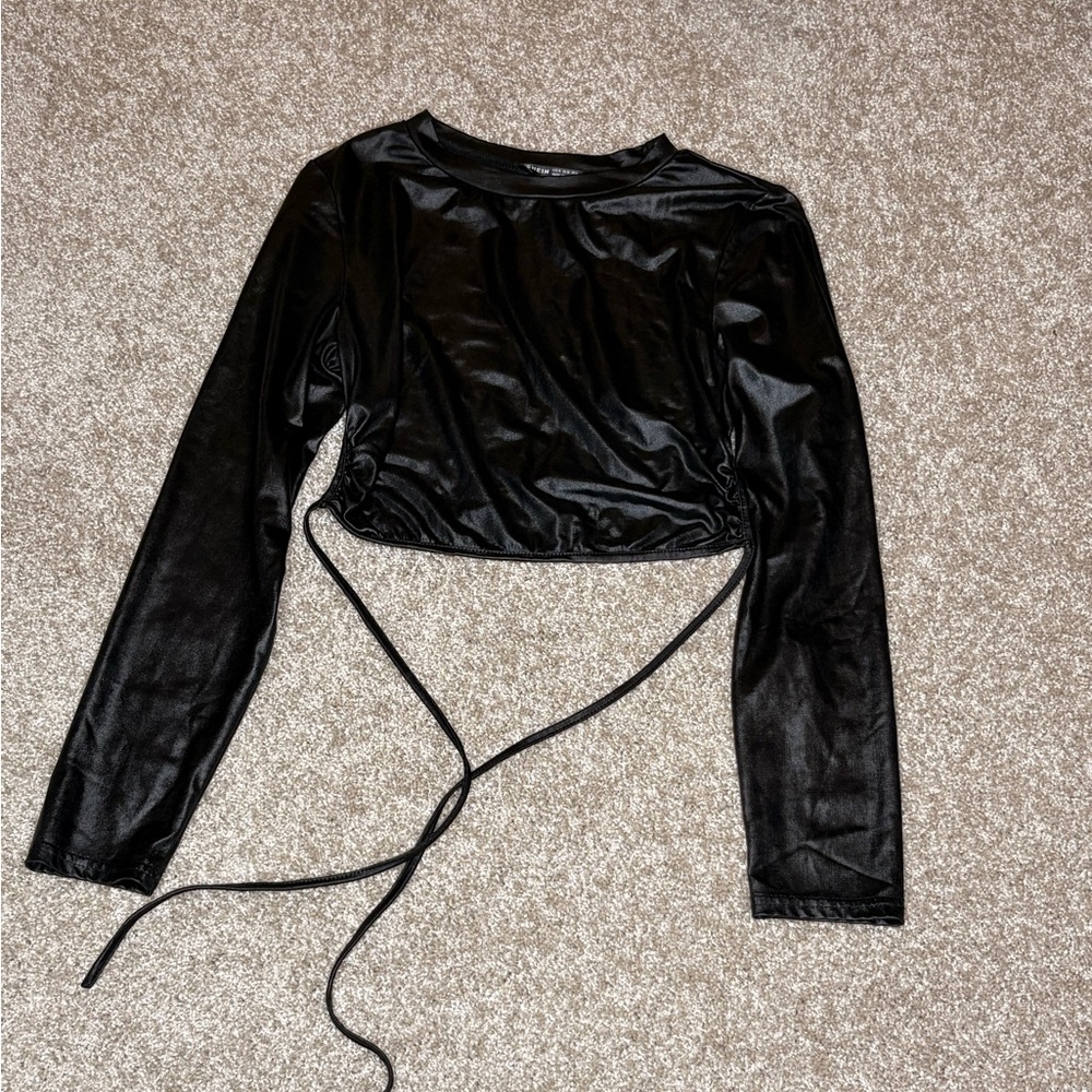 SHEIN Black Satin Long Sleeve Crop Top